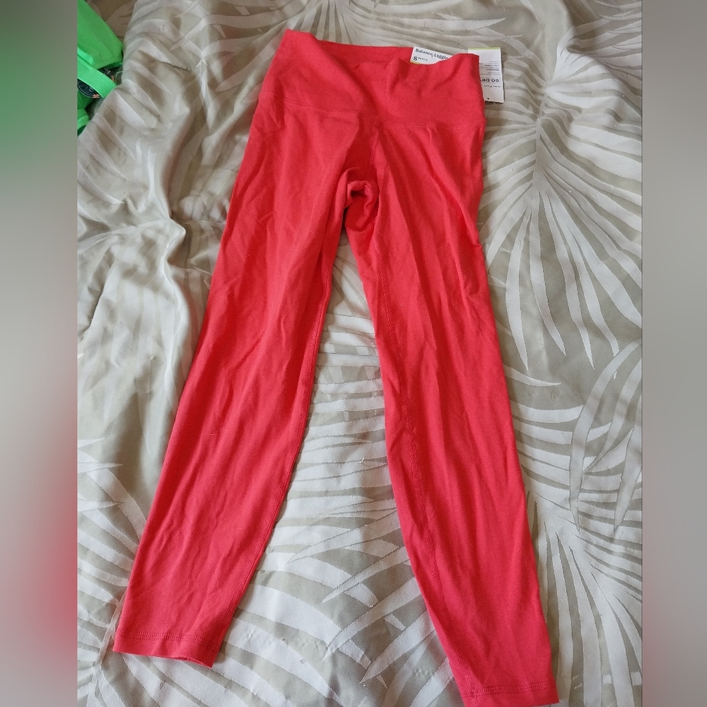 Old Navy Red Coral Active Leggings Crop High Rise Go-Dry, Size Petite Small